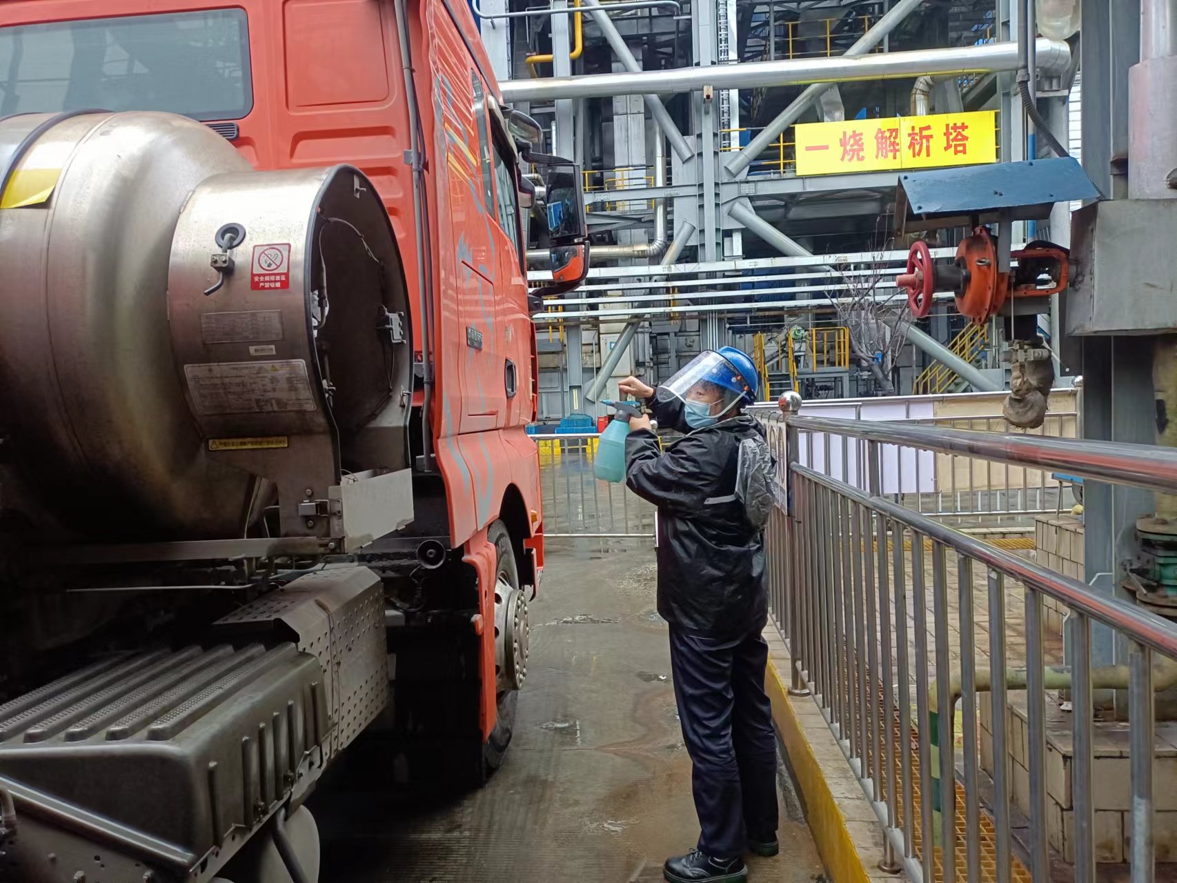 既“督”又“戰”,堅決打贏疫情防控攻堅戰 既“督”又“戰”,堅決打贏疫情防控攻堅戰