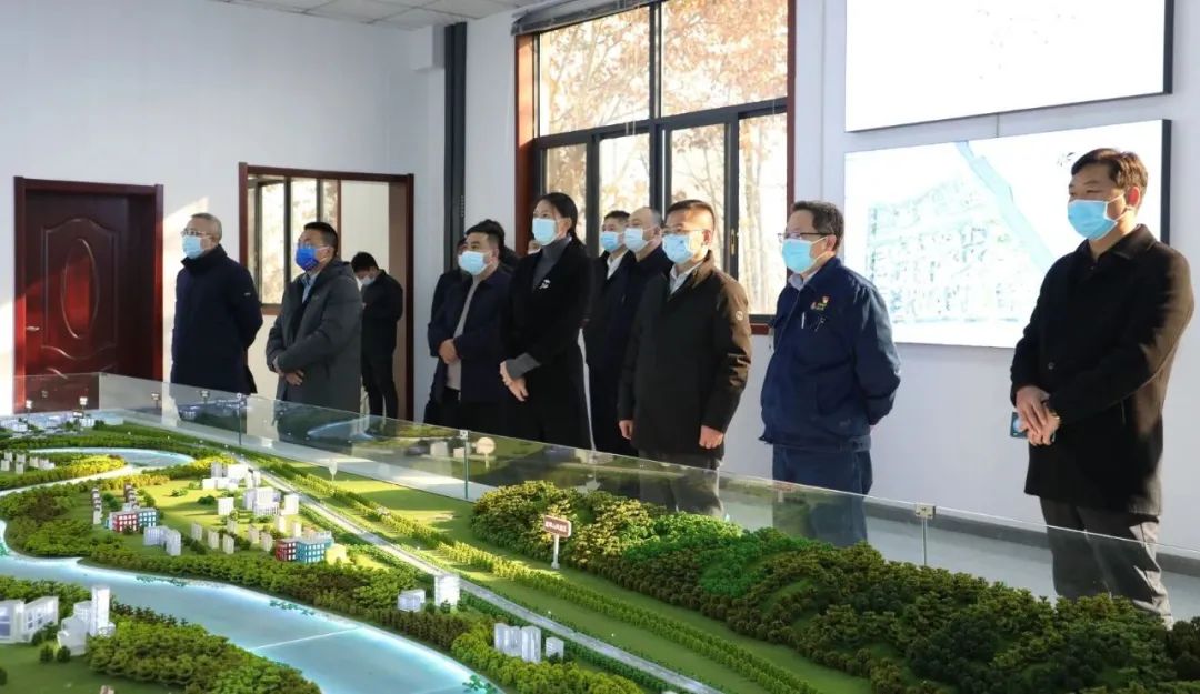 C⁹ɷݹ˾hίӛһеh䓹˾{