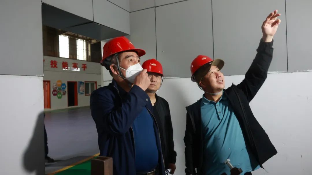 陜鋼集團召開第九屆“陜鋼杯”職業(yè)技能大賽裁判員會議 陜鋼集團召開第九屆“陜鋼杯”職業(yè)技能大賽裁判員會議