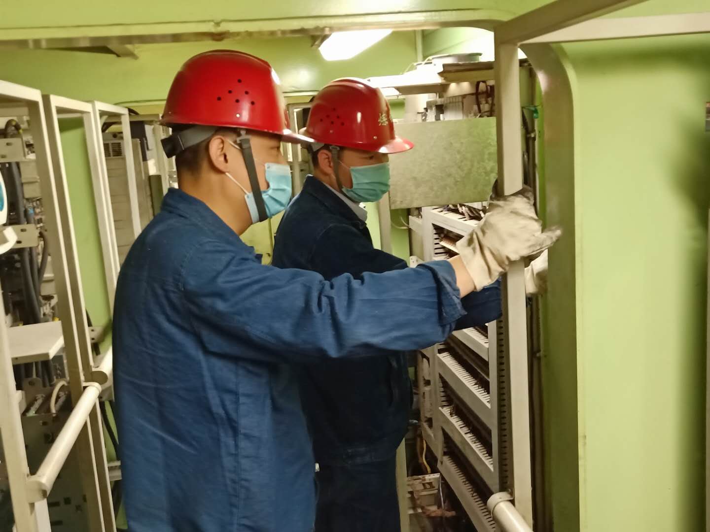 �۽���21550����׌�ߜ����ڽ��ٹ������đ���