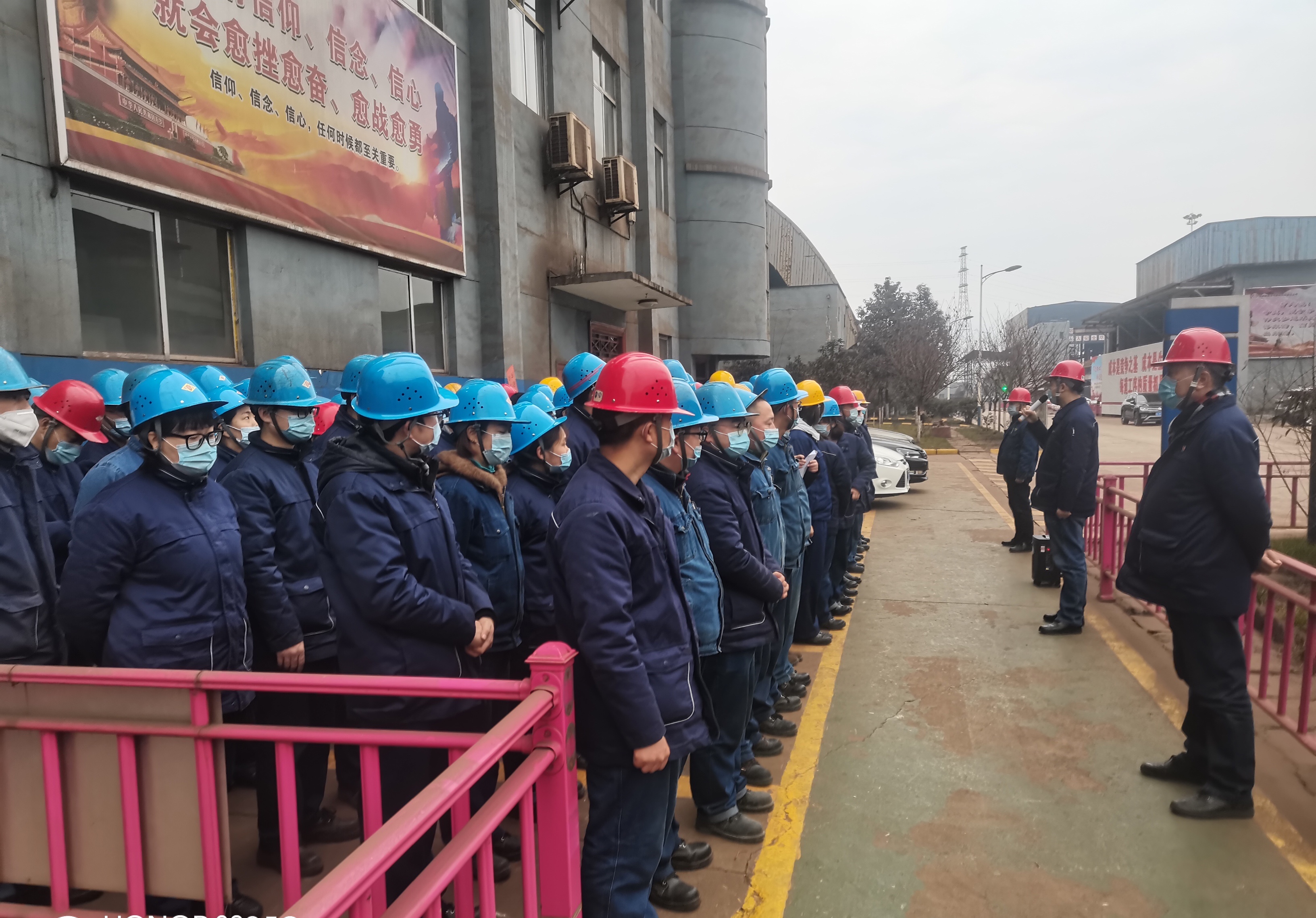 ���ΰ�ȫ֮��  �o�O(sh��)�䷀(w��n)��֮·