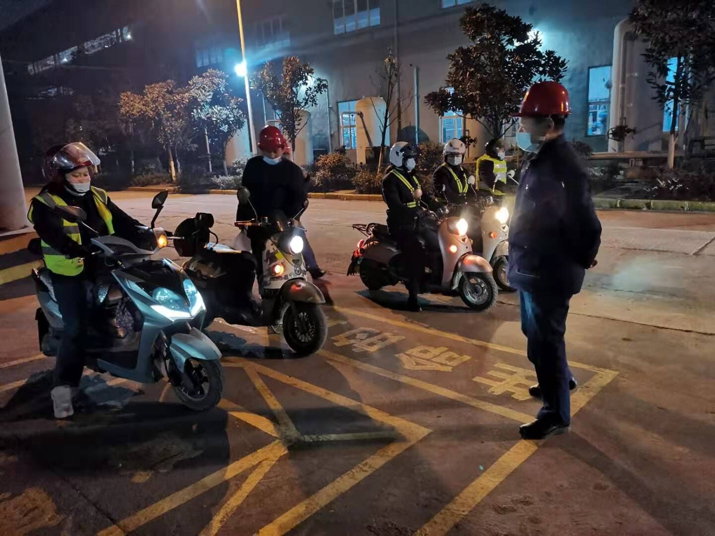 �������������Ρ��^���c��ͨ����ȫ�̉�